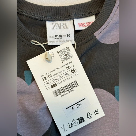 NWT Zara Apple Print T-Shirt size 12-18M ๐ - Picture 4 of 9